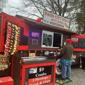 Dash-City Dogs - Dash City Dogs Food Trailer - Food Trucks Near Me - Winston-Salem, North Carolina Dash-City Dogs - Dash City Dogs Food Trailer - Food Trucks Near Me - Winston-Salem, North Carolina