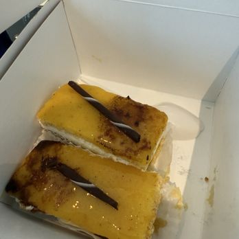 Nitin Bakery - Maracuya (Passion fruit) - Bakeries Near Me - Miami, Florida