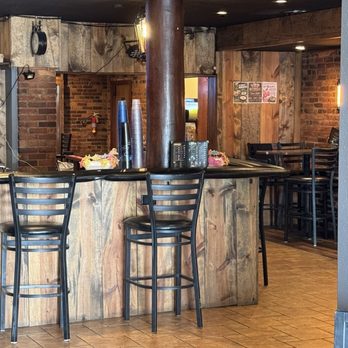 Don Julio Cantina & Restaurant - Inviting bar - Mexican Near Me - Creston, Iowa Don Julio Cantina & Restaurant - Inviting bar - Mexican Near Me - Creston, Iowa