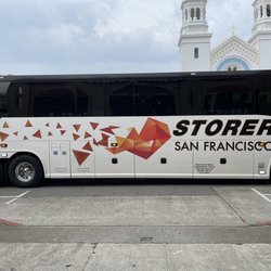 Storer - Disrespectful driver completely blocking another business's active driveway.