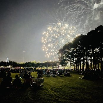 Chesapeake City Park - 4th of July fireworks 2021 - Playgrounds Near Me - Chesapeake, Virginia Chesapeake City Park - 4th of July fireworks 2021 - Playgrounds Near Me - Chesapeake, Virginia