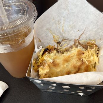 11 Degrees North - Coffee & Tea Near Me - Chicago, Illinois