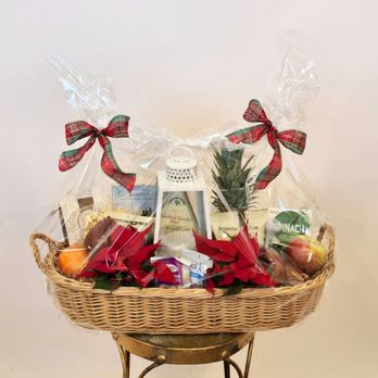 Bethpage Florist - HOLIDAY GOURMET BASKET - Florists Near Me - Bethpage, New York Bethpage Florist - HOLIDAY GOURMET BASKET - Florists Near Me - Bethpage, New York