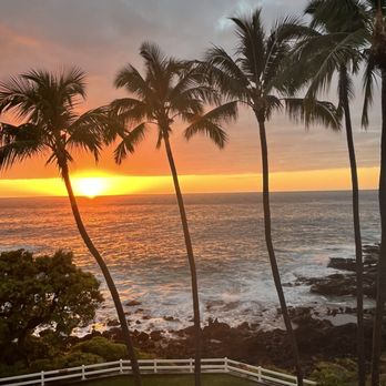 ABC Store - Kona sunset. - Convenience Stores Near Me - Kailua-Kona, Hawaii ABC Store - Kona sunset. - Convenience Stores Near Me - Kailua-Kona, Hawaii