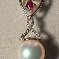 Bud's Jewelry - Pearl And Ruby Pendant.