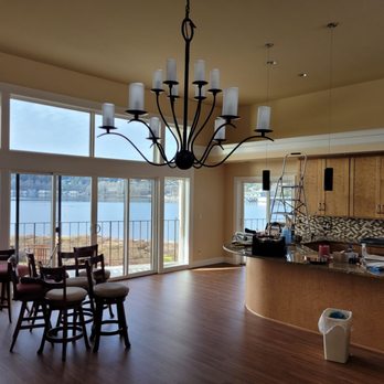 Summit Interiors - Dining room with the new LVP - Flooring Near Me - Lynnwood, Washington
