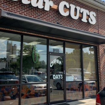 Star's Cuts - Hair Salons Near Me - Lawrenceville, Georgia Star's Cuts - Hair Salons Near Me - Lawrenceville, Georgia