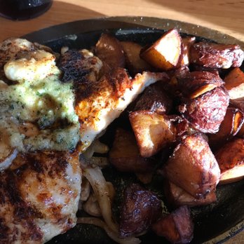 Applebee's Grill + Bar - Chicken and shrimp - American Near Me - Asheville, North Carolina Applebee's Grill + Bar - Chicken and shrimp - American Near Me - Asheville, North Carolina