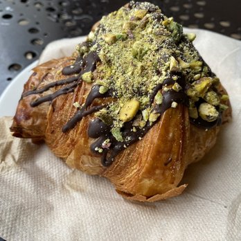 Urth Caffé-Pasadena - Cafes Near Me - Pasadena, California