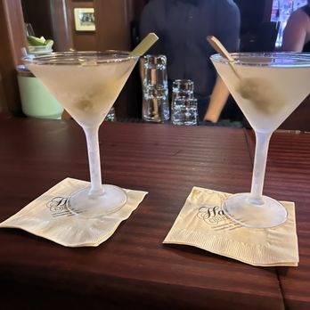 Halls Chophouse - Dirty martini - Steakhouses Near Me - Charleston, South Carolina Halls Chophouse - Dirty martini - Steakhouses Near Me - Charleston, South Carolina