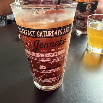 Squirrel's Nest - Sports Bars Near Me - McFarland, Wisconsin Squirrel's Nest - Sports Bars Near Me - McFarland, Wisconsin