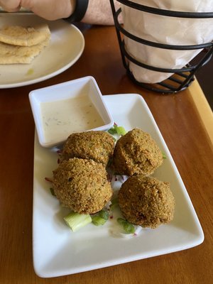 Lebanese Taverna by null