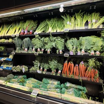The Fresh Market - Produce section - Grocery Near Me - Germantown, Tennessee