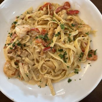 TGI Fridays Silver Spring - Cajun Shrimp & Chicken Pasta - American Near Me - Silver Spring, Maryland TGI Fridays Silver Spring - Cajun Shrimp & Chicken Pasta - American Near Me - Silver Spring, Maryland