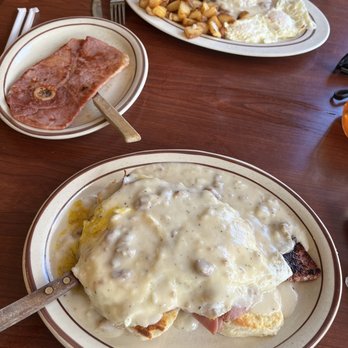 Colonial Room - Mr. Bill breakfast, fried beef steak, country ham - American Near Me - Sanford, Florida Colonial Room - Mr. Bill breakfast, fried beef steak, country ham - American Near Me - Sanford, Florida
