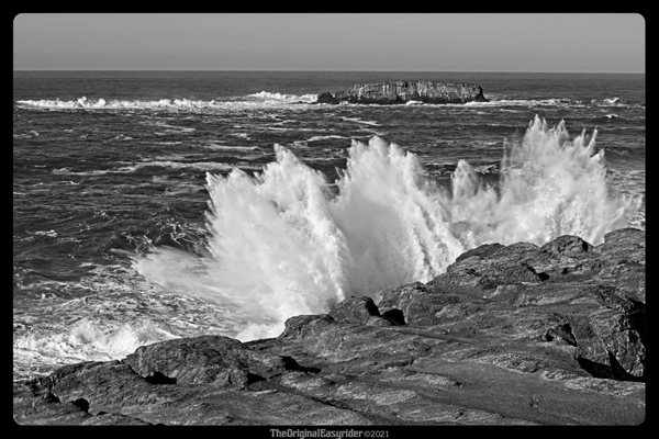 Devils Punchbowl State Natural Area by null