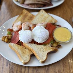 Angelina's - Seafood Yummy Hash