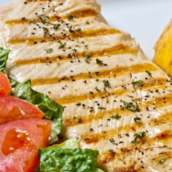 Restaurante Los Gorditos - Pechuga a la parrilla Grilled Chicken Breast
