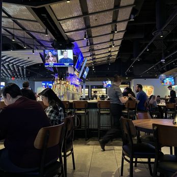 Yard House - Bar area - New American Near Me - Folsom, California Yard House - Bar area - New American Near Me - Folsom, California