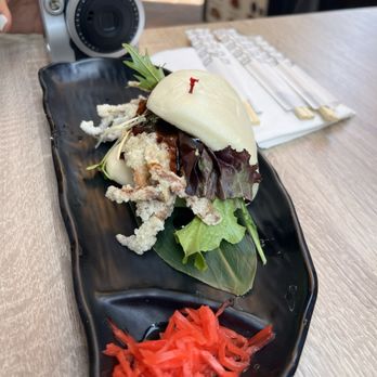 Ramen Yamadaya - Soft Shell Crab Bun - Ramen Near Me - Los Angeles, California Ramen Yamadaya - Soft Shell Crab Bun - Ramen Near Me - Los Angeles, California