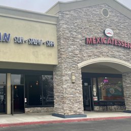 Outside: shop located to the right of iTan Outside: shop located to the right of iTan