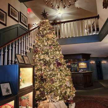 Sherwood Inn - American Near Me - Skaneateles, New York