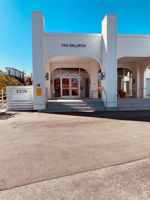 The Gallatin Hotel by null