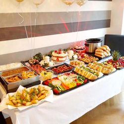 Huge Table Catering