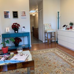 Native Beauty - Native Beauty Company waiting area