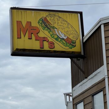 Mr T's Family Cafe - a sign for mr t's - Breakfast & Brunch Near Me - Mount Vernon, Washington
