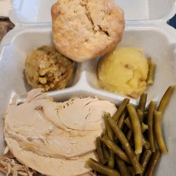 Gobblers Of Waters - Hen Plate turkey dinner, minus gravy. Didn't put it on yet.