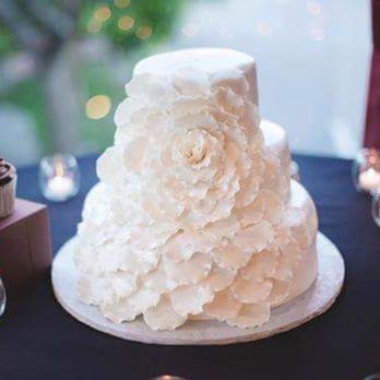 Soleil Cakes - Wedding cake - Cupcakes Near Me