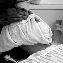 Flawless Cutz - Hot Towel Shave