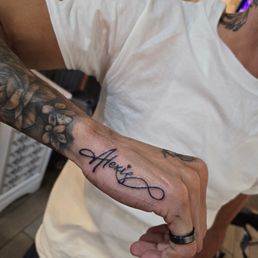 Alexis forever design Alexis forever design