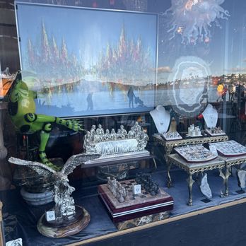 Versailles - Jewelry Near Me - Sausalito, California