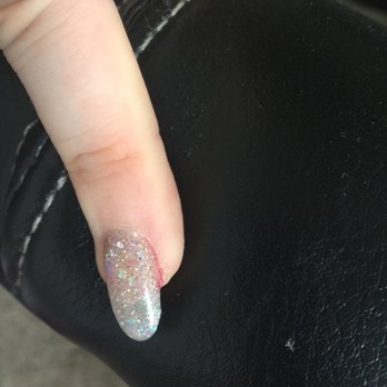 Good Nails - old polish isn't even taken off all the way - Nail Salons Near Me - Benicia, California
