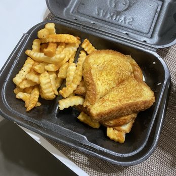 Zaxbys - Kickin Chicken Sandwich with Fries - Salad Near Me - Lutz, Florida