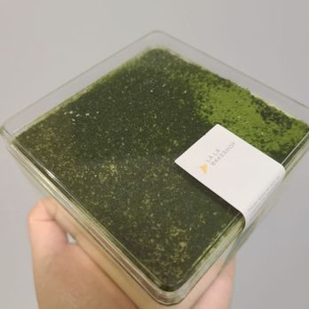 LA LA Bakeshop - Matcha pandan mini cake - Vietnamese Near Me - Toronto, Ontario LA LA Bakeshop - Matcha pandan mini cake - Vietnamese Near Me - Toronto, Ontario
