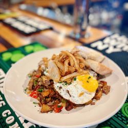 Hill Creek Tavern