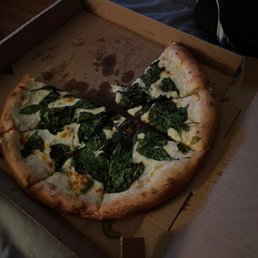 Alfredo Spinach Speciality Pizza