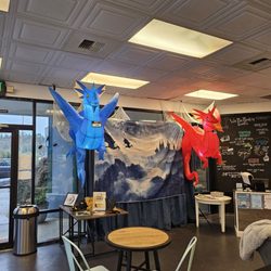 We Be Book'N - Decorations for Fourth Wing trivia