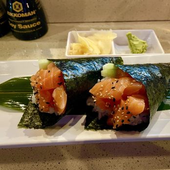 Rok N' Sushi - Salmon, hand rolls - Sushi Bars Near Me - Sylmar, California