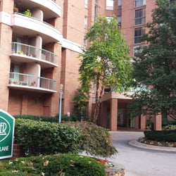 Hong Lin's Acupuncture and Wellness in Bethesda - Main entrance on Moorland Lane