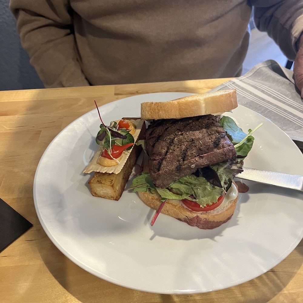 Oshen's Chophouse - Steak Sandwich - Wine Bars Near Me - Gleneden Beach, Oregon