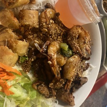 Vietnamese Noodle House - Vermicelli combo - Vietnamese Near Me - Drumheller, Alberta Vietnamese Noodle House - Vermicelli combo - Vietnamese Near Me - Drumheller, Alberta