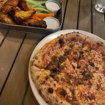 BRIXX WOOD FIRED PIZZA + CRAFT BAR - Updated September 2025 - 171