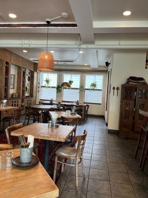 Komaaj Pila Bazaar by null