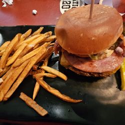 Burger Station 120