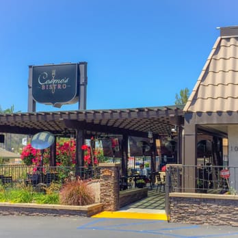 Cosmo's Bistro - Entrance and patio - Italian Near Me - Glendora, California Cosmo's Bistro - Entrance and patio - Italian Near Me - Glendora, California