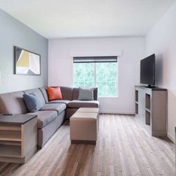 Hyatt House White Plains - Guest Room